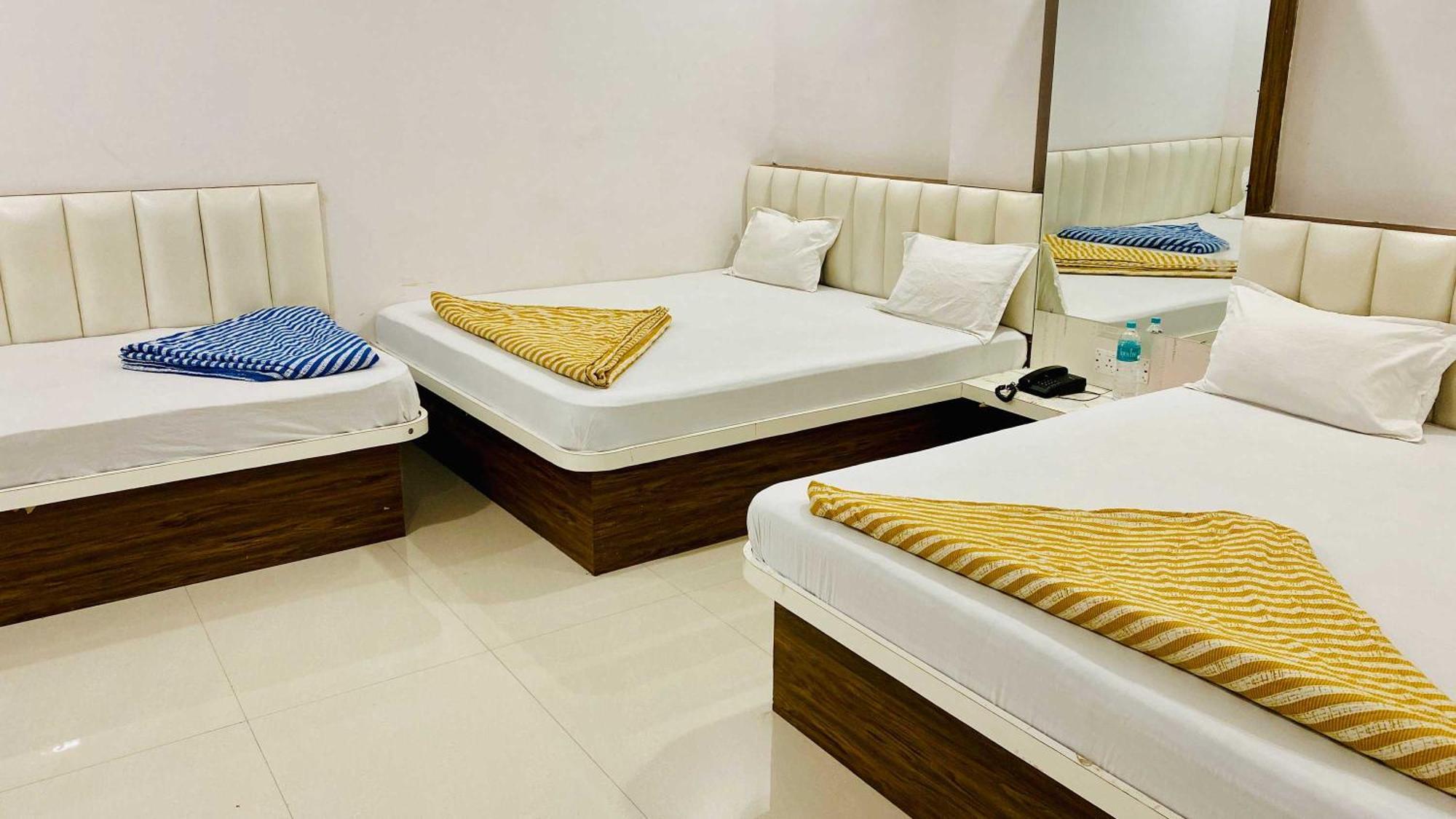 Hotel Gayatri Palace Godarpura Εξωτερικό φωτογραφία