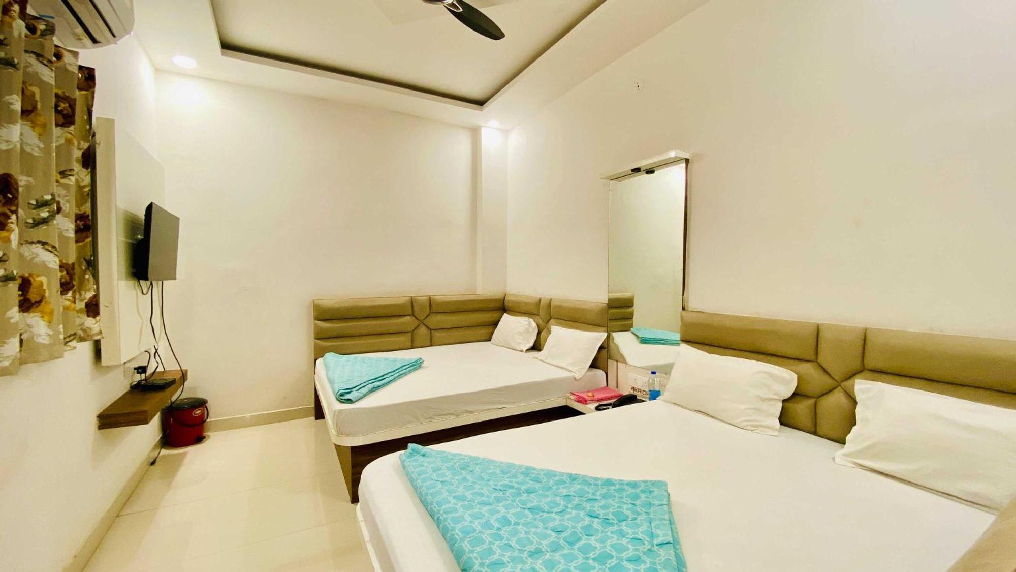 Hotel Gayatri Palace Godarpura Εξωτερικό φωτογραφία