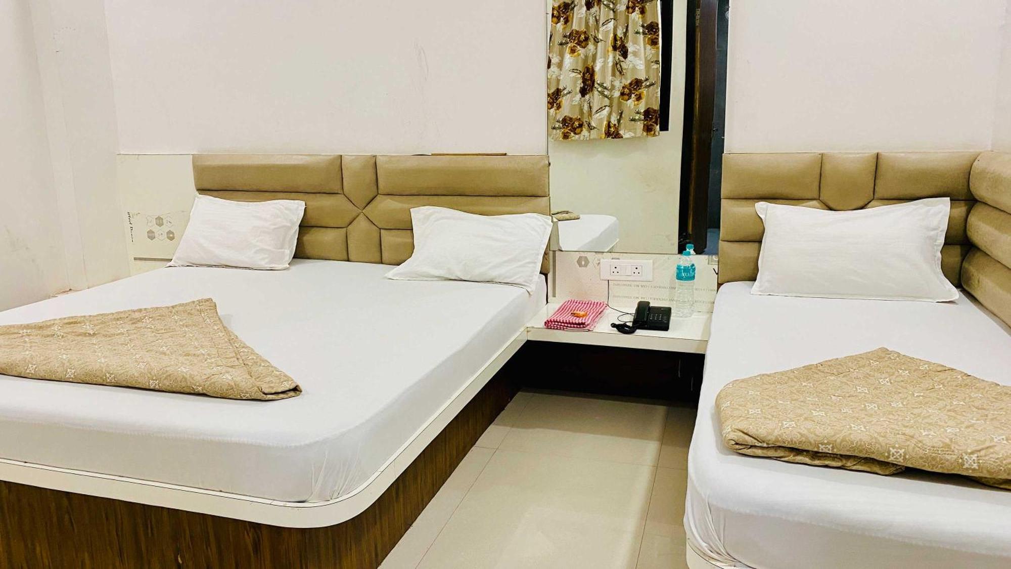 Hotel Gayatri Palace Godarpura Εξωτερικό φωτογραφία