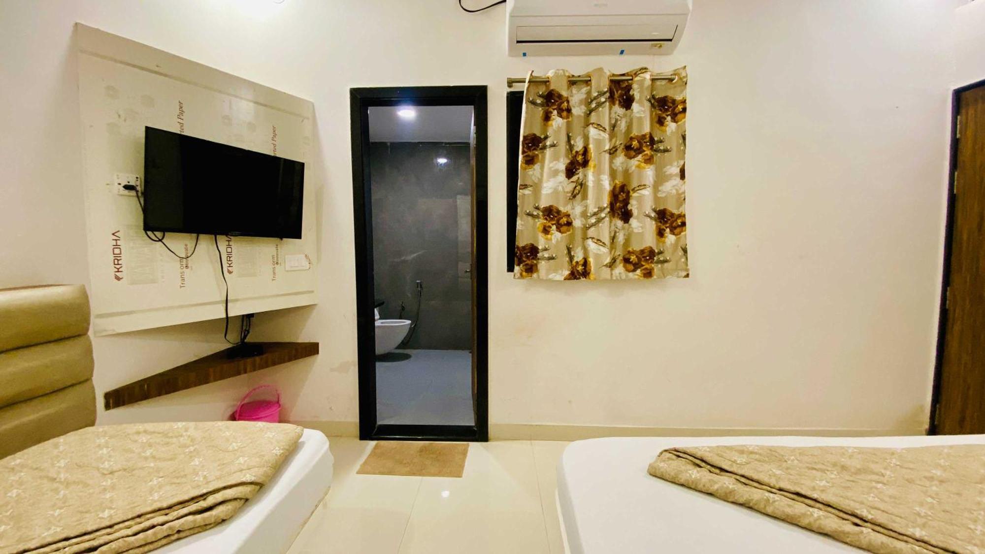 Hotel Gayatri Palace Godarpura Εξωτερικό φωτογραφία