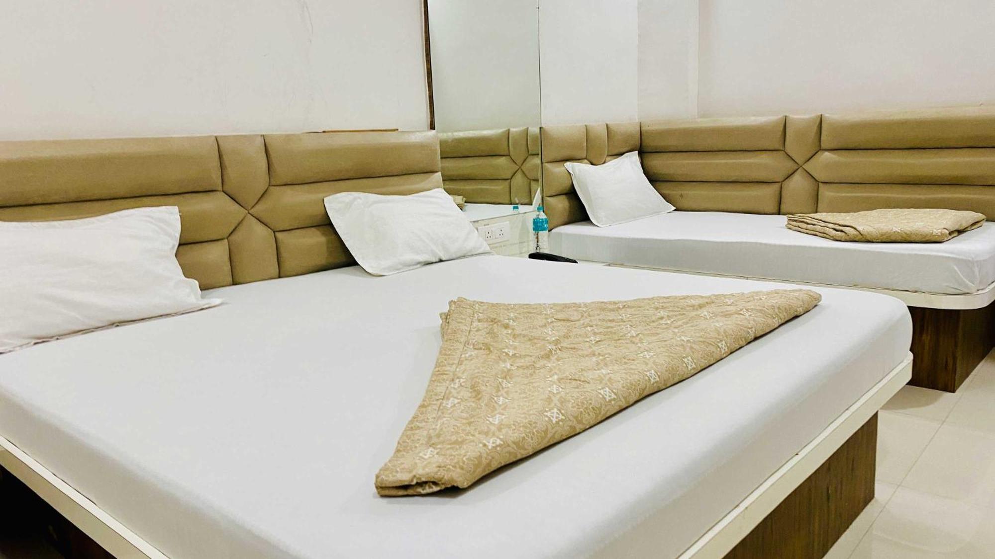 Hotel Gayatri Palace Godarpura Εξωτερικό φωτογραφία