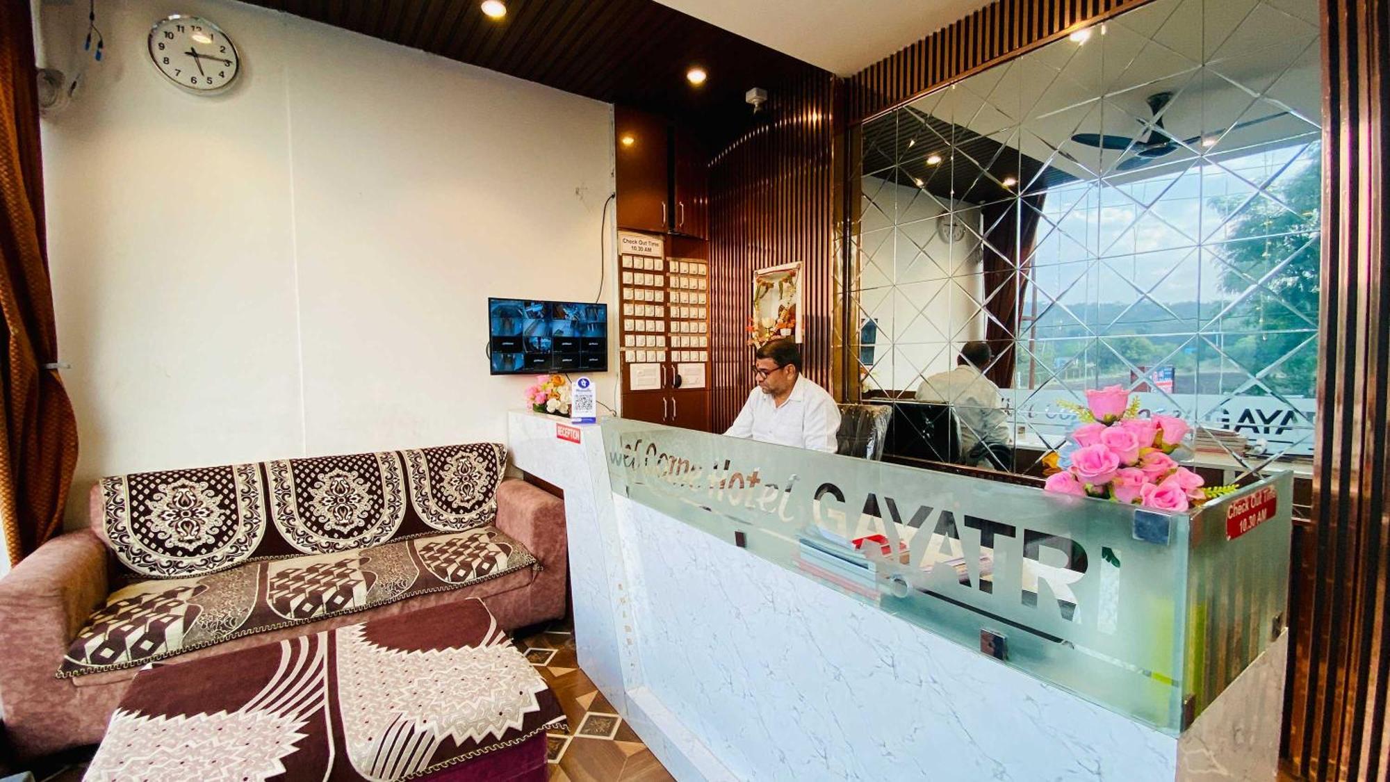 Hotel Gayatri Palace Godarpura Εξωτερικό φωτογραφία