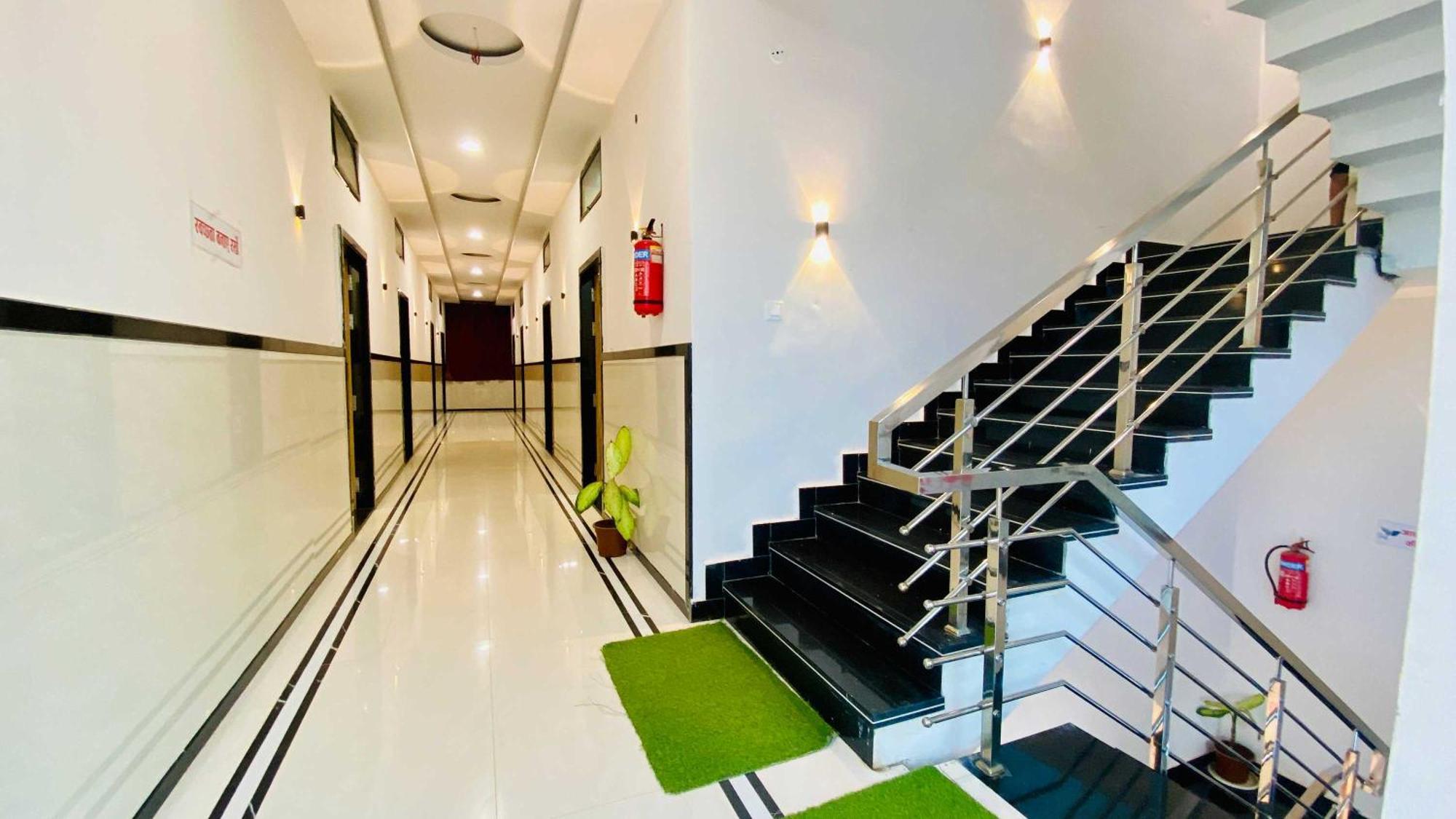 Hotel Gayatri Palace Godarpura Εξωτερικό φωτογραφία
